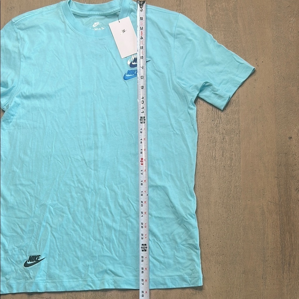 Nike Blue Short Sleeve Tee with Classic Style - Picture 7 of 7